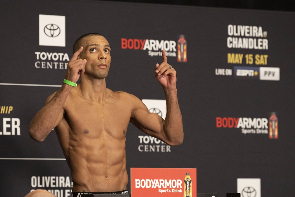 WHO IS BRUNA BARBOZA? WIFE OF UFC  CONTENDER EDSON BARBOZA