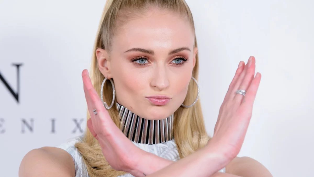Did Sophie Turner undergo surgery? What is buccal fat surgery? 1 1151013115