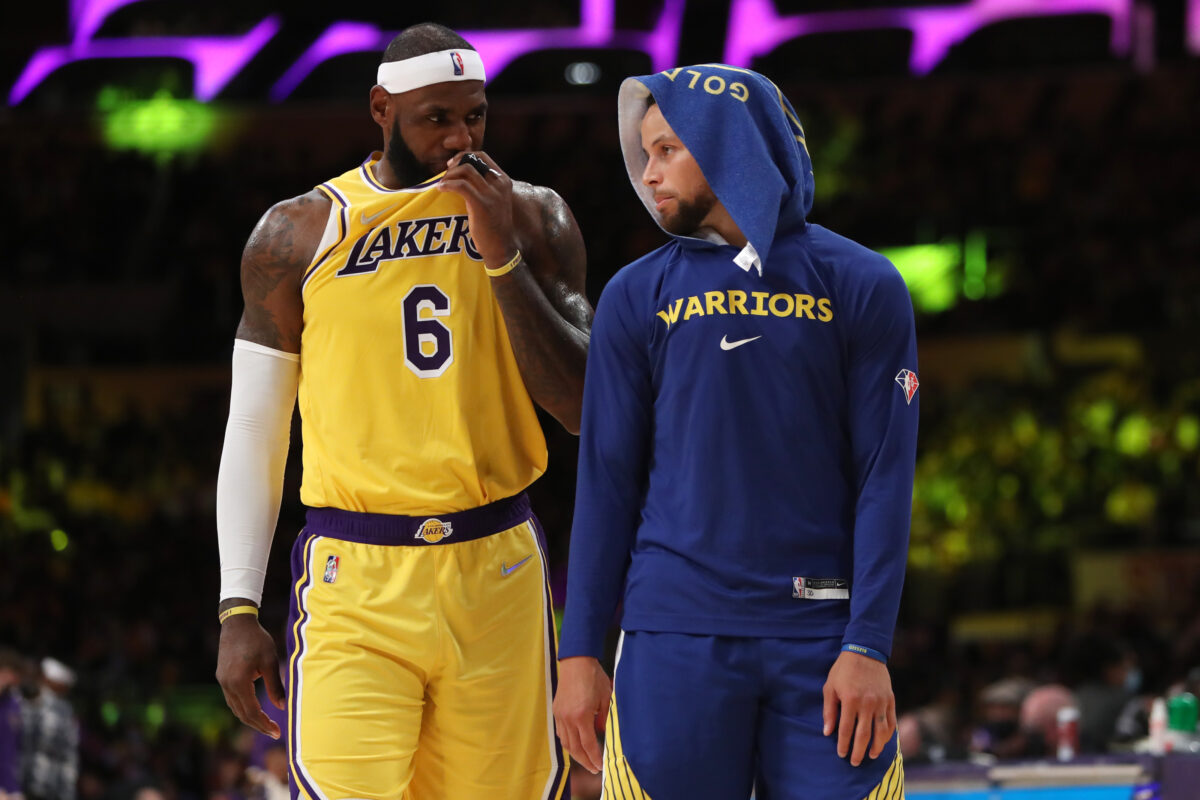 Who is richer? LeBron James or Stephen Curry? 1 Who is richer Lebron or curry