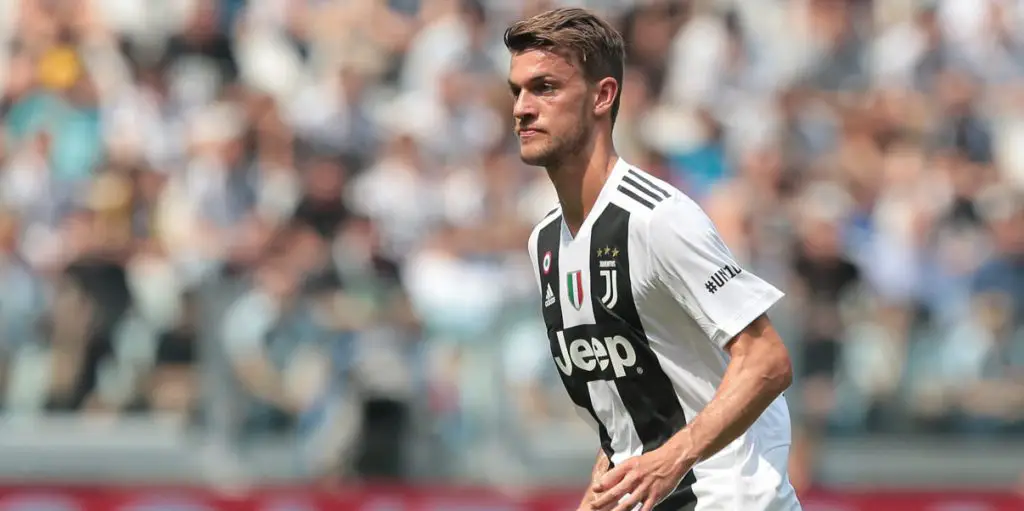 Rugani would bolster West Ham's defensive options (Getty Images)