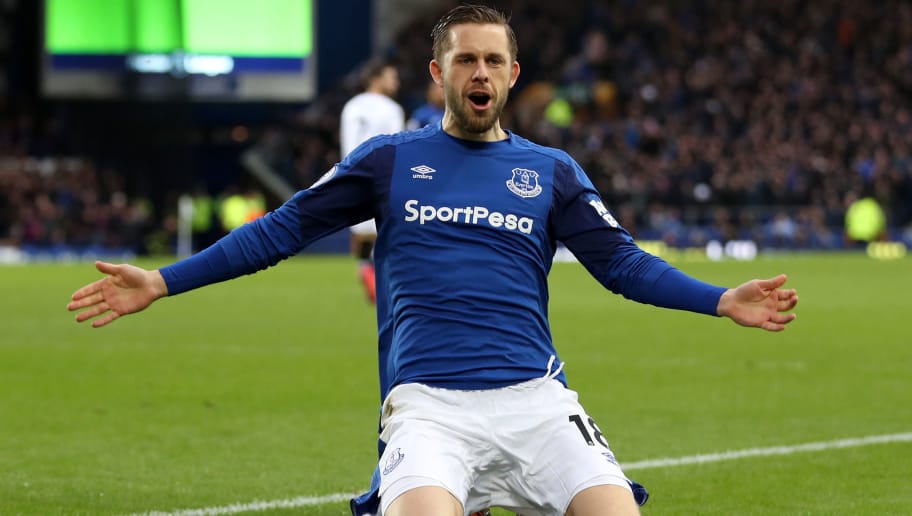 Everton midfielder Gylfi Sigurdsson celebrates after scoring. (Getty Images)