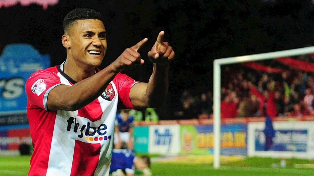 Brentford forward Ollie Watkins celebrates after scoring. (Getty Images)