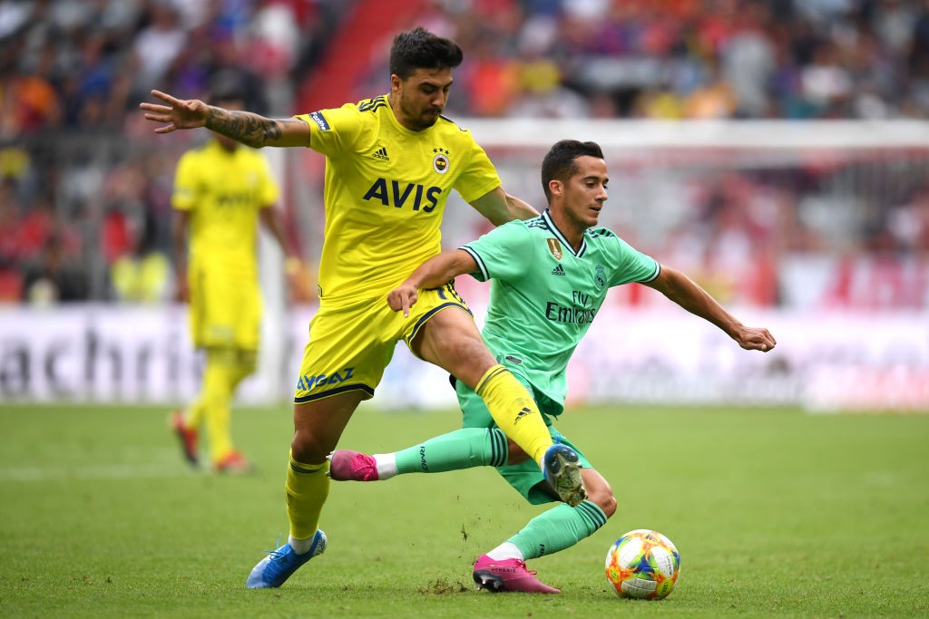 Lucas Vazquez (R) in action against Fenerbahce in the Champions League (Getty Images)