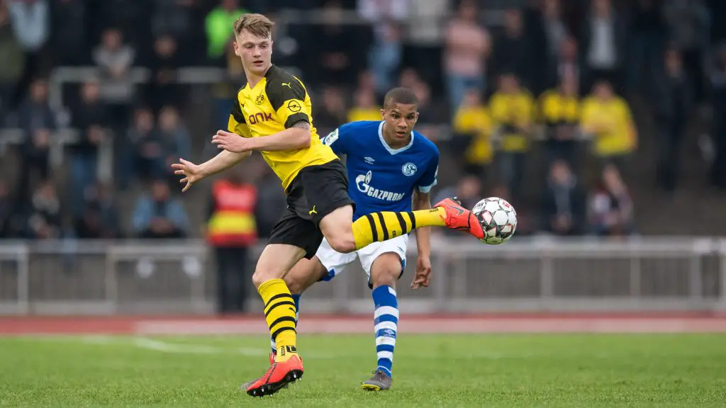 Robin Luca Kehr (L) of Dortmund challenges for the ball with Malick Thiaw (R) of Schalke during Borussia Dortmund U 19 v FC Schalke 04 U19 A-Juniors German Championship Semi Final Leg Two at Stadion Rote Erde. (Getty Images)