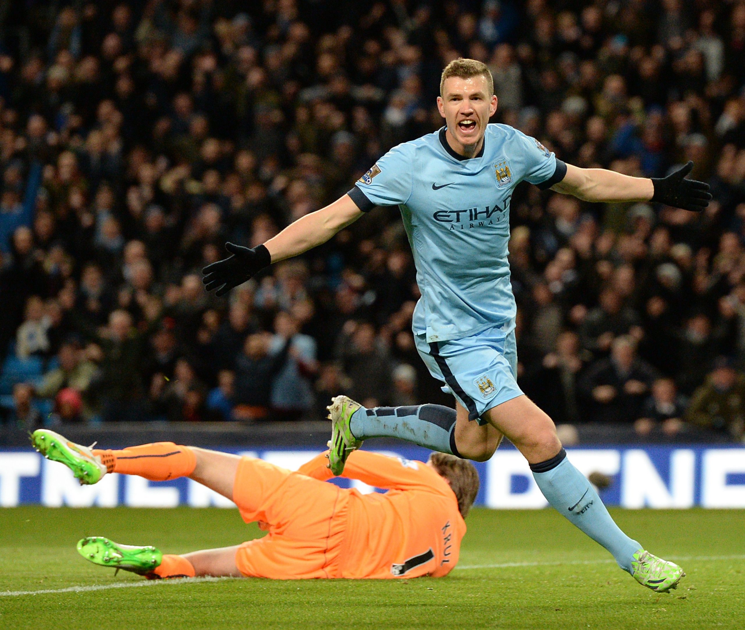 Forget it Zidane - Real Madrid would be better off without this 12-goal Serie A star despite his quality 1 Edin Dzeko during his time with Manchester City (Getty Images)