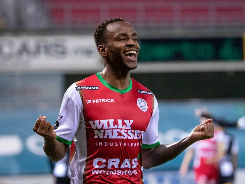 Saido Berahino celebrates after scoring for Zulte Waregem