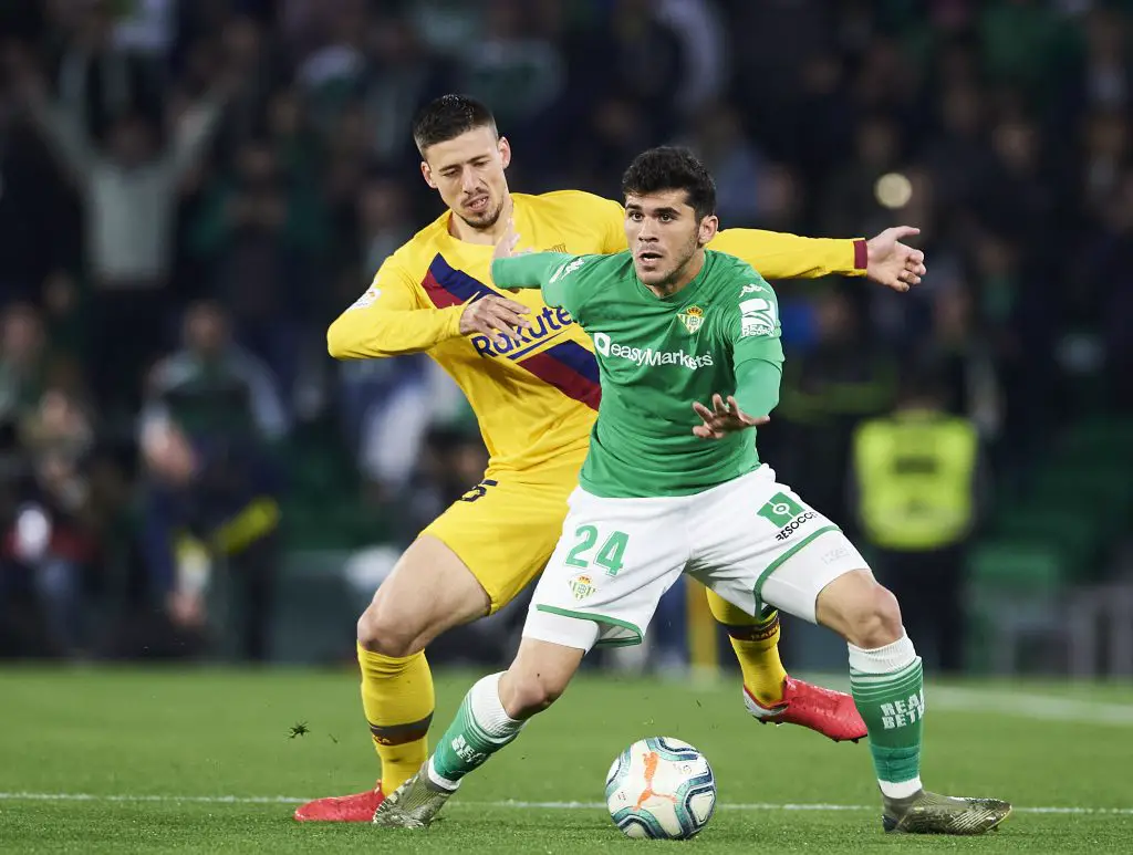Carles Alena (R) is on loan with Real Betis from Barcelona (Getty Images)