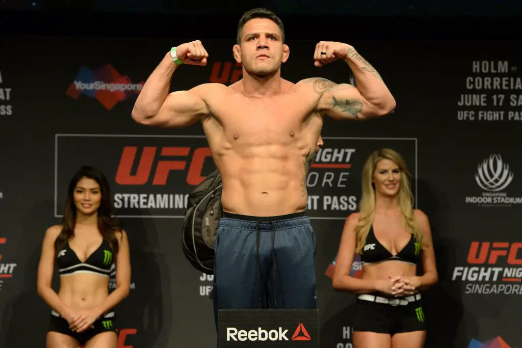 Rafael dos Anjos is out of UFC 254 due to Covid-19