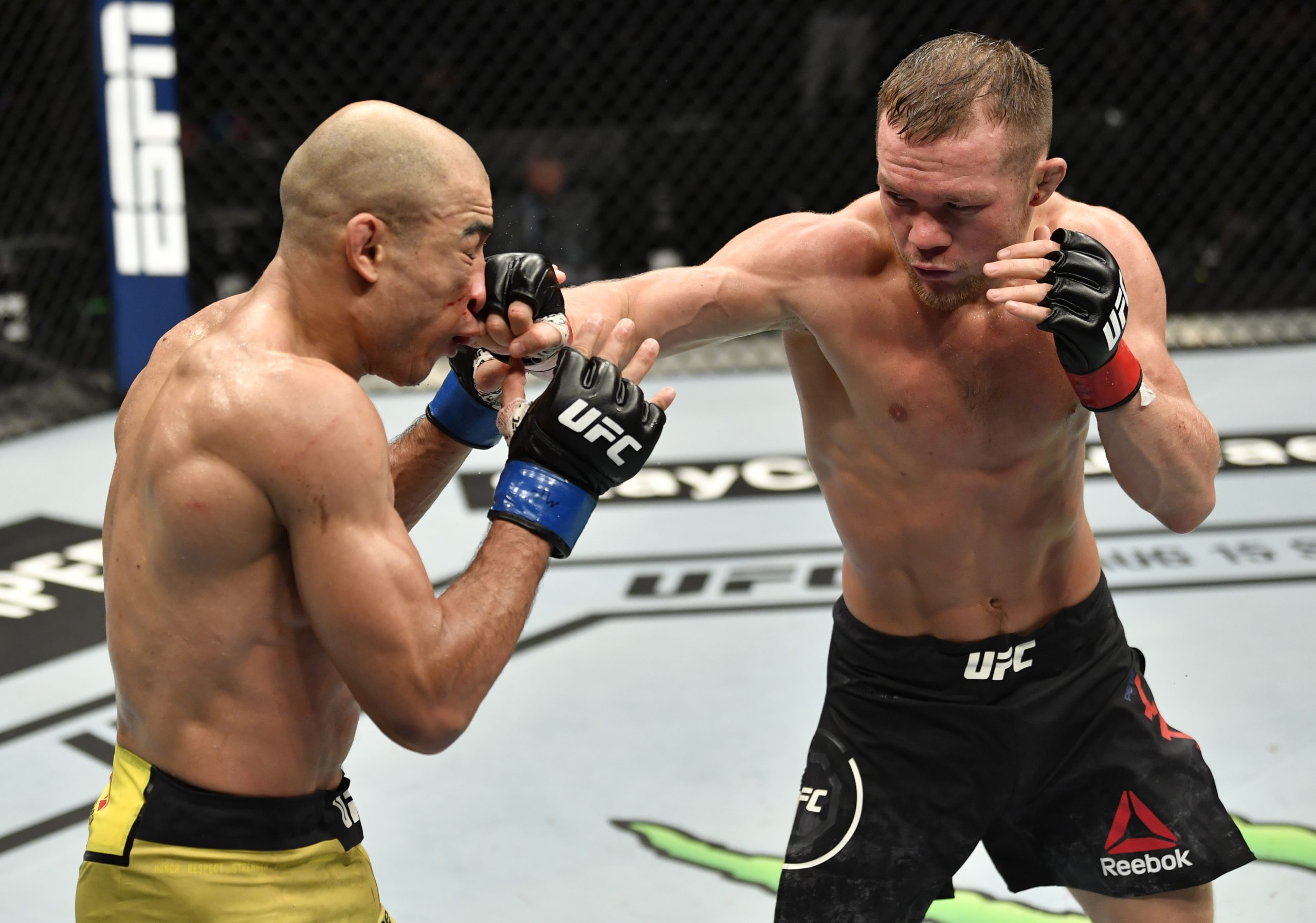 Petr Yan won the vacant Bantamweight title