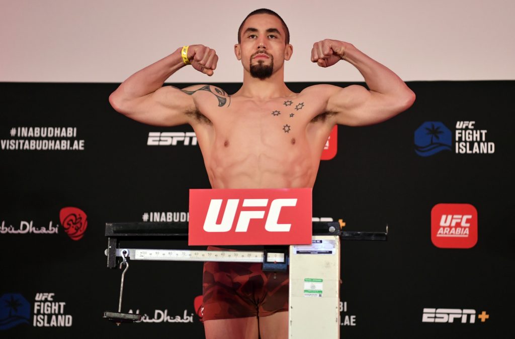 Robert Whittaker defeated Darren Till