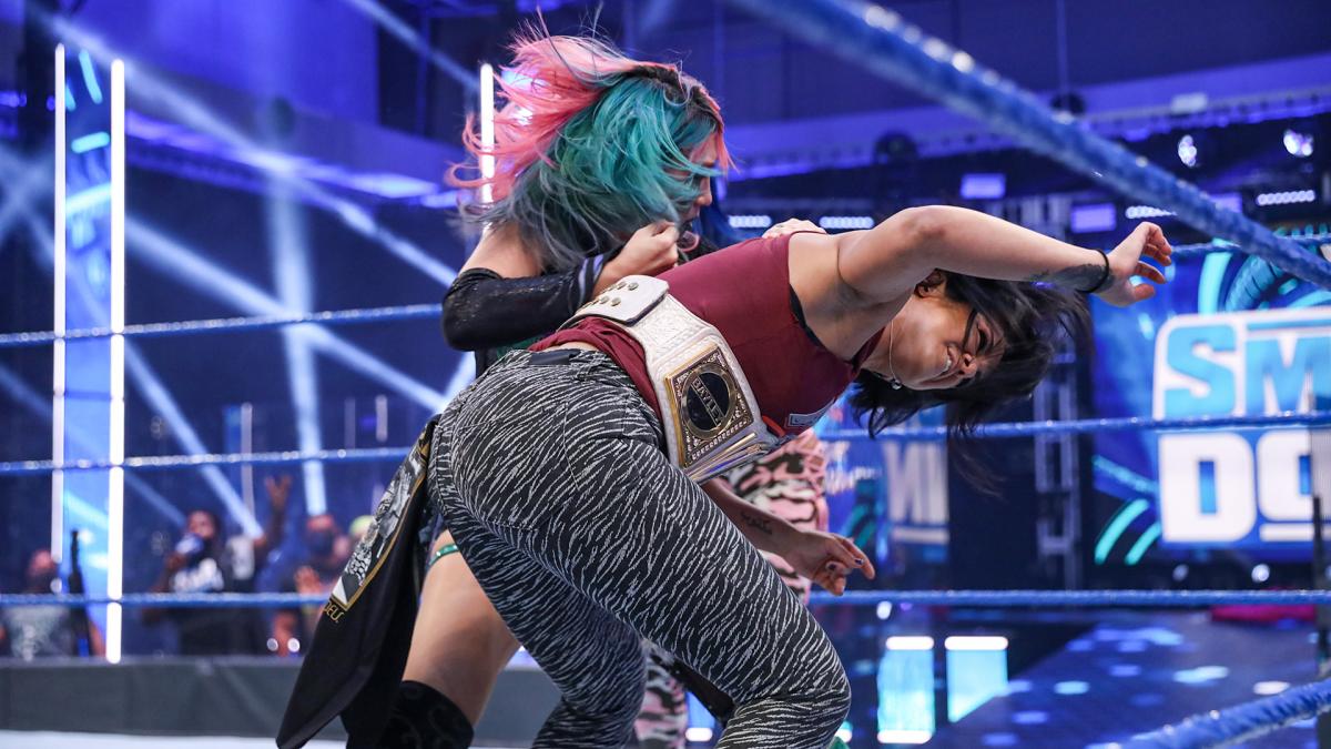 Asuka attacked Bayley on this week's SmackDown