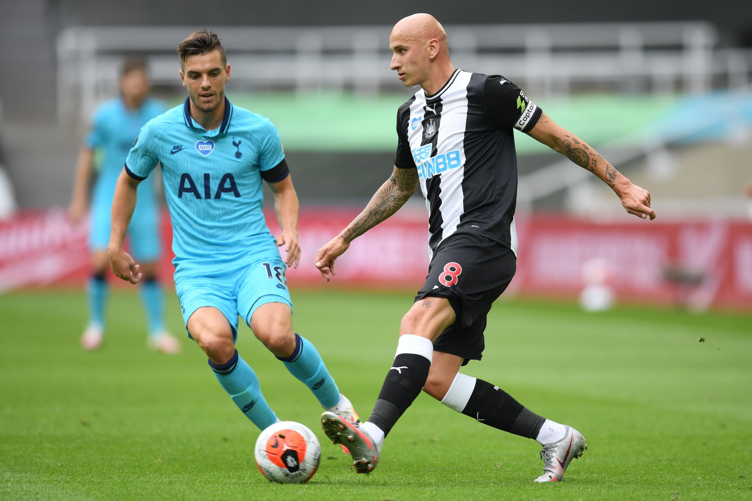 Giovani Lo Celso (L) impressed in the last few weeks of the 2019/20 campaign with Tottenham (Getty Images)