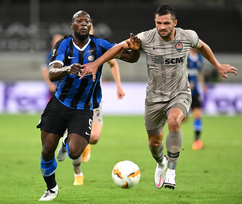 Romelu Lukaku (L) has helped Inter Milan reach the Europa League finals this season (Getty Images)