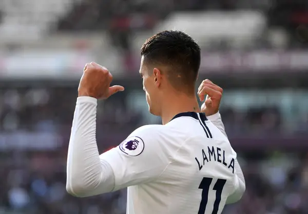 Ex-Premier League striker Noel Whelan believes January is the right time for Jose Mourinho to sell Erik Lamela. (Mike Hewitt/Getty Images Europe)