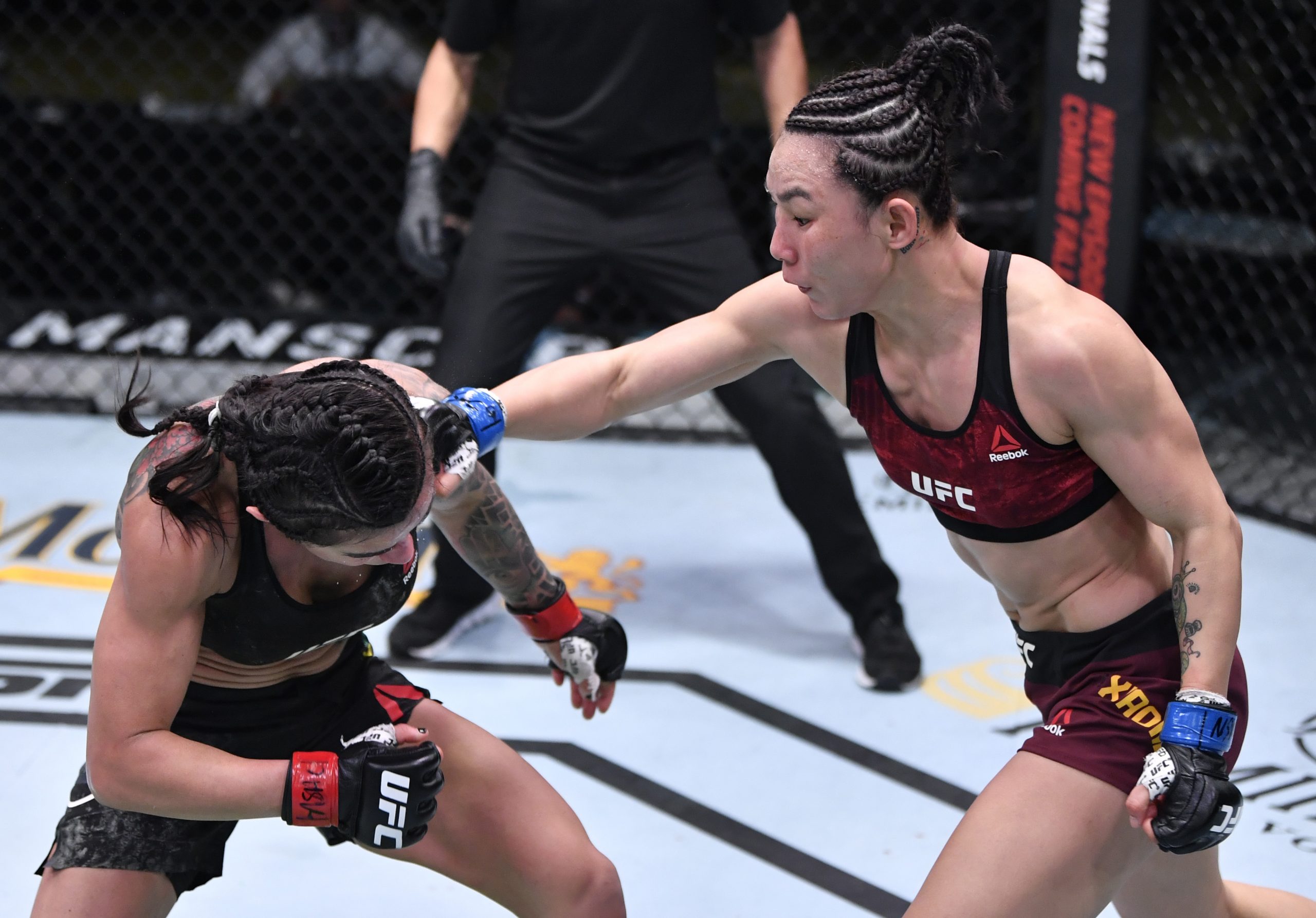 Yan Xiaonan has only one loss in her MMA career