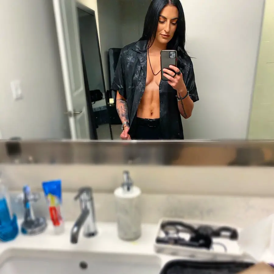 Sonya Deville posted a risque photo of her body on Twitter