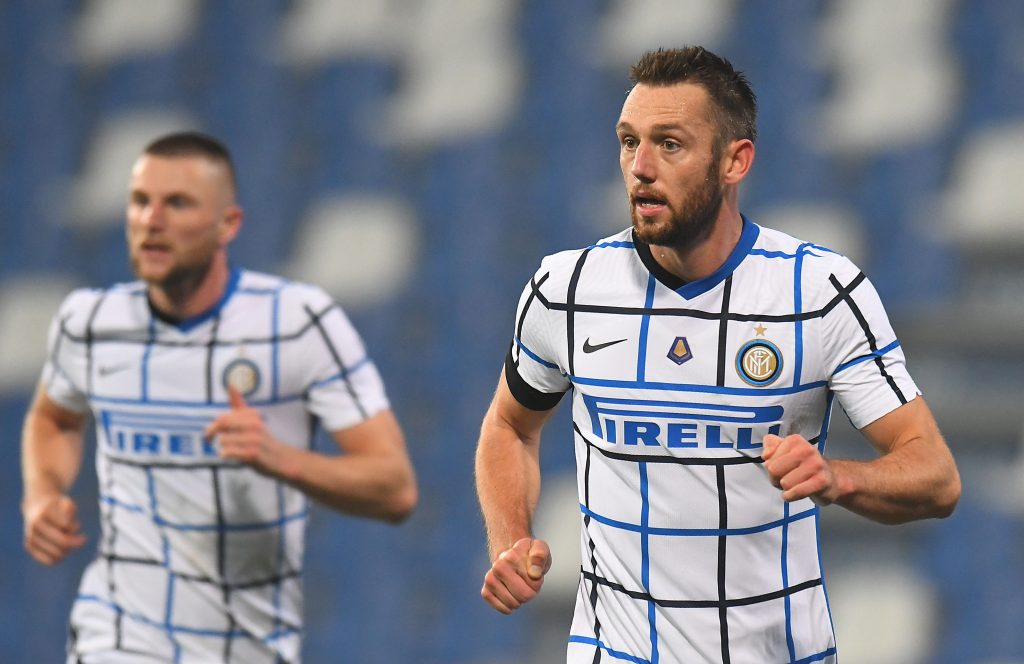 de Vrij in action for Inter Milan.