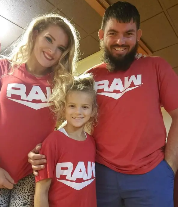 Lacey Evans with her daughter, Summer, and husband, Alfonso Estrella. (Image Credits: @theladysmaestro on Instagram)
