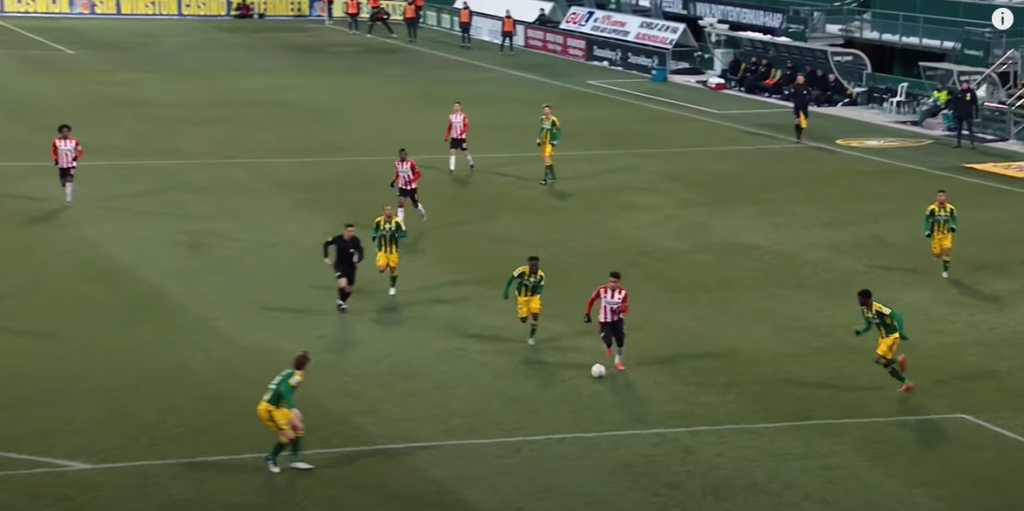 Donya Malen scoring after making a run down the left wing against ADO Den Haag in the Eredivisie this season. (PSV)