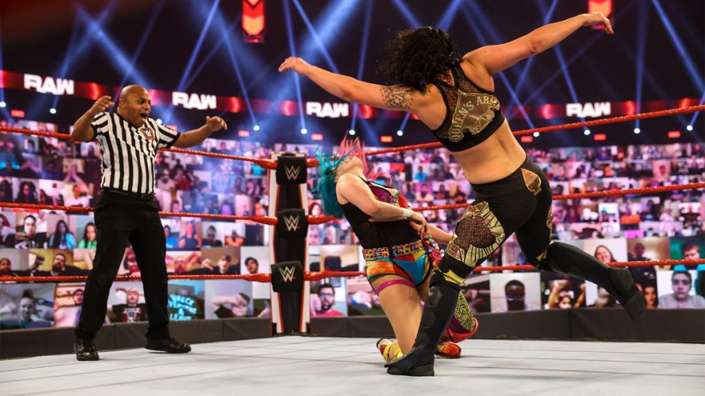 Asuka and Shayna Baszler in action