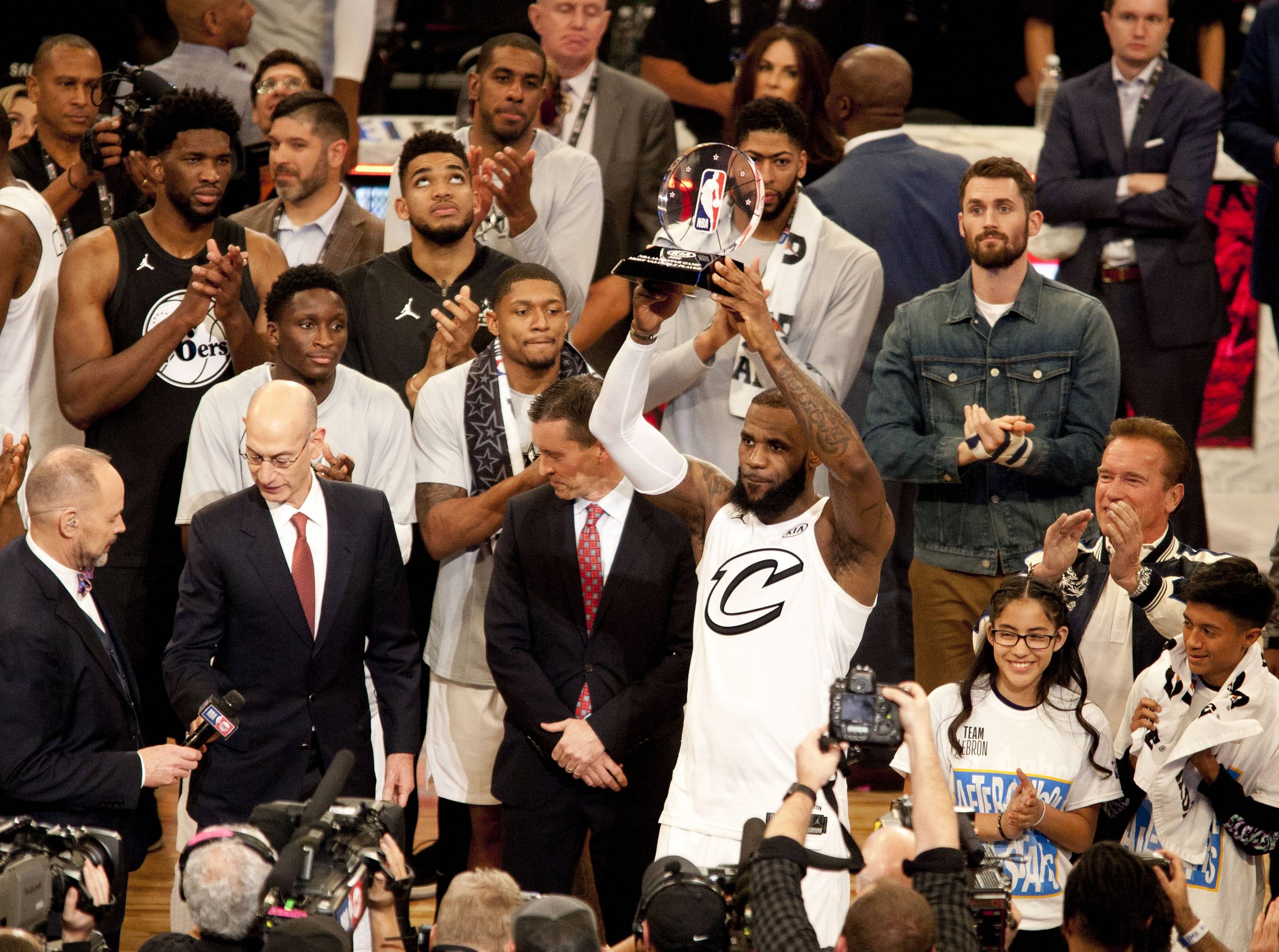 LeBron James To Win The 2022-2023 NBA MVP Sees Biggest Payout In His  Career: Here's How Much A $100 Bet Pays Out - DraftKings (NASDAQ:DKNG),  Caesars Entertainment (NASDAQ:CZR) - Benzinga