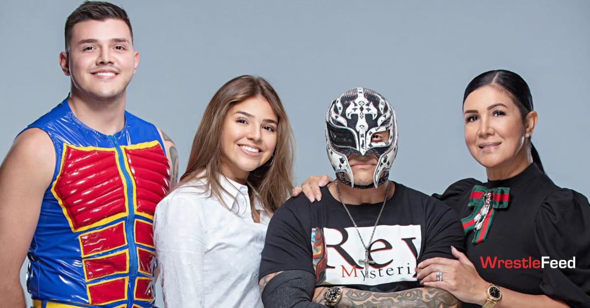 Rey Mysterio opens upon Daughter Aalyah restarting her wrestling career