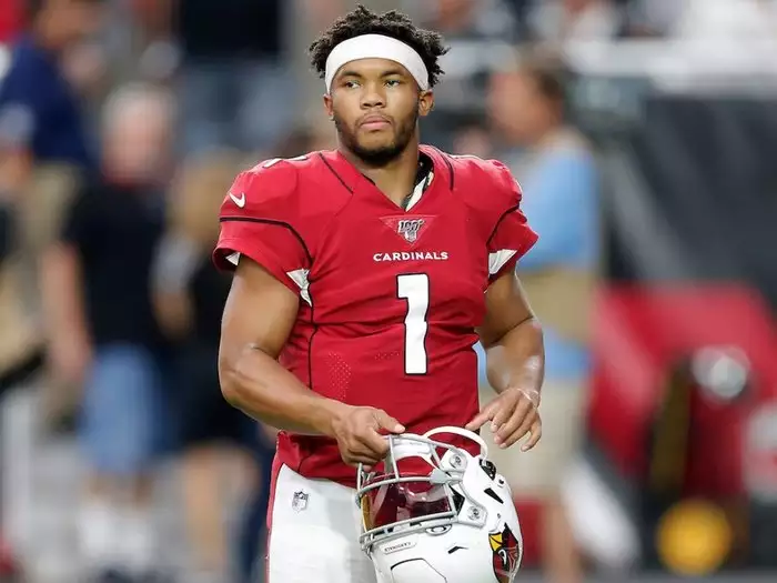 Cardinals star rookie Kyler Murray is suddenly running into issues with the way he claps for the ball