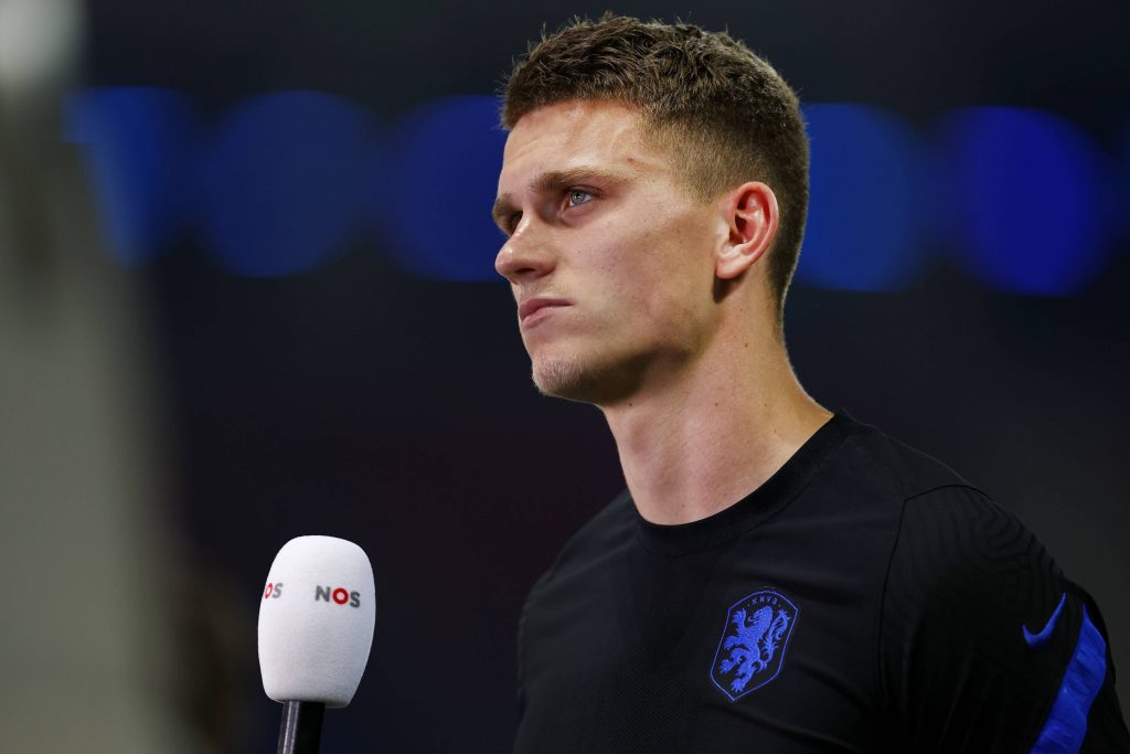 Newcastle to keep trying for Ligue 1 starlet despite €35m offer being rejected– Is Howe doing the right thing? 2 AC Milan are also interested in signing Sven Botman from LOSC Lille. (imago Images)