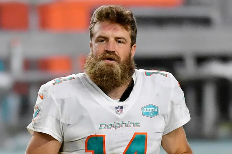Ryan Fitzpatrick 2023 – Net Worth, Salary, Records, and Endorsements 1 Ryan Fitzpatrick has a net worth of $25 million