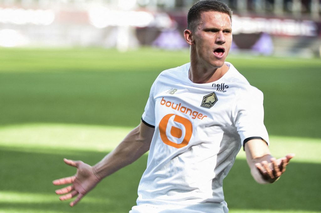 Newcastle to keep trying for Ligue 1 starlet despite €35m offer being rejected– Is Howe doing the right thing? 1 Newcastle United are interested in signing Sven Botman despite Lille rejecting their initial bid of €35million.