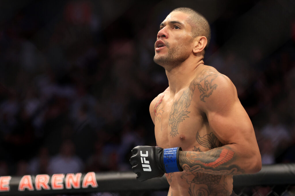 Can Alex Pereira dethrone the reign of Israel Adesanya? 1 2ufc 276 strickland v pereira