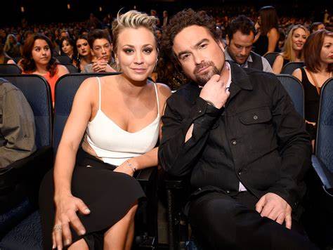Are Big Bang Theory stars Kaley Cuoco and Johnny Galecki dating? Learn about their dating history