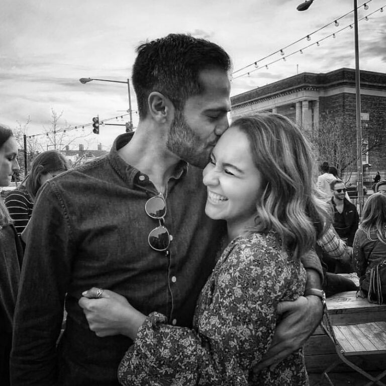 Is Ali Vitali pregnant? Who is the journalist married to?