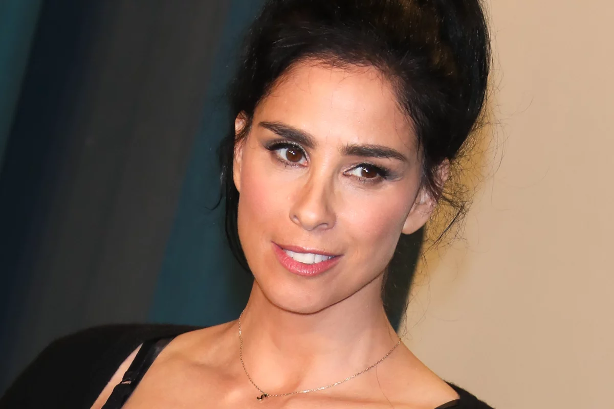 Who is Sarah Silverman dating now?