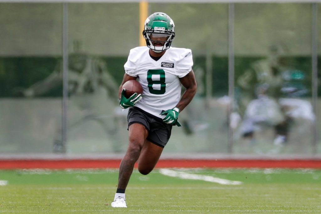 Elijah Moore fires shot at Zach Wilson after he threw shade at defensive unit for Week 11 loss 2 Elijah Moore
