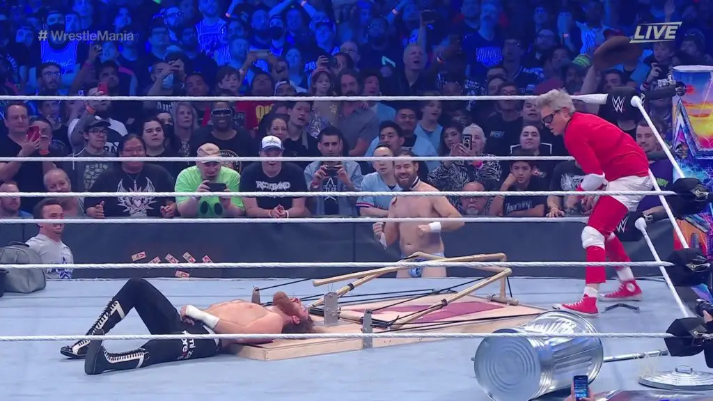 Sami Zayn and Johnny Knoxville at WrestleMania 38 (