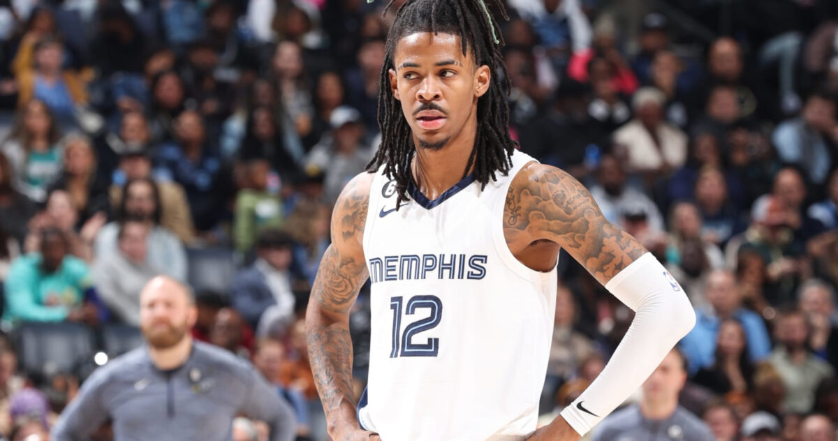 <strong>"Bro is so annoying" - Ja Morant blasted on social media for crazy time wasting tactics</strong> 1 Ja Morant 1 1