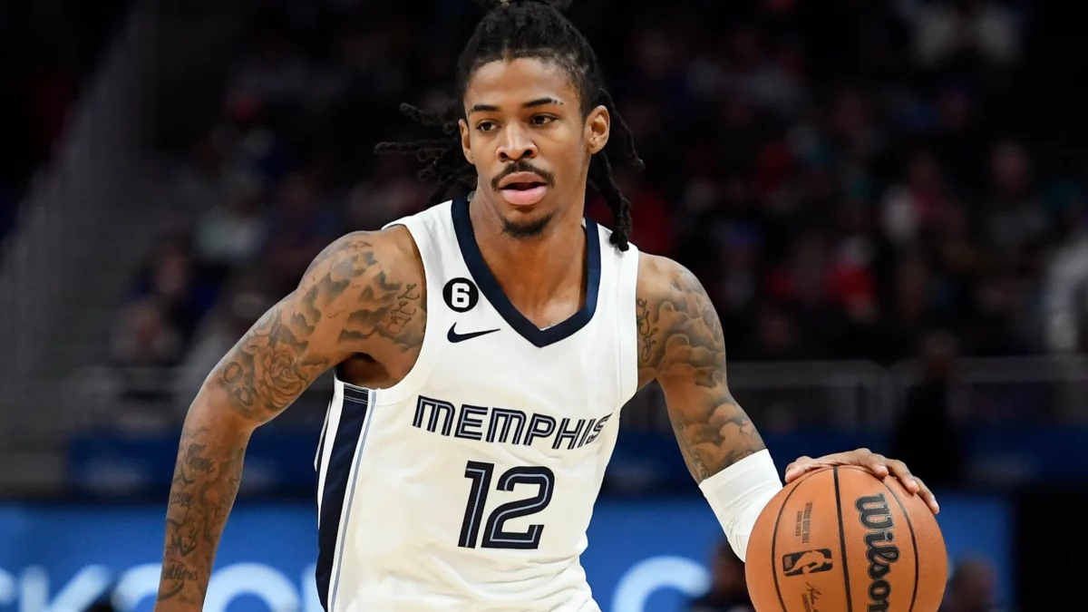 <strong>"Bro is so annoying" - Ja Morant blasted on social media for crazy time wasting tactics</strong> 2 Ja Morant
