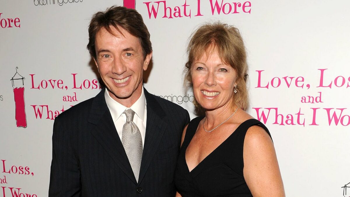 Is Martin Short gay? Is he married? 2 Martin Short and his late wife, Nancy Dolman Short