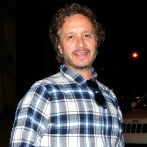 Is Pauly Shore gay? Does he have any children?