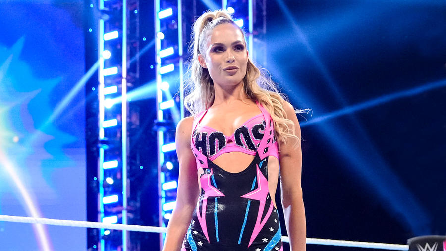 Who is the wife of WWE star Otis? Is he married to Maxxine Dupri? 2 Maxxine Dupri