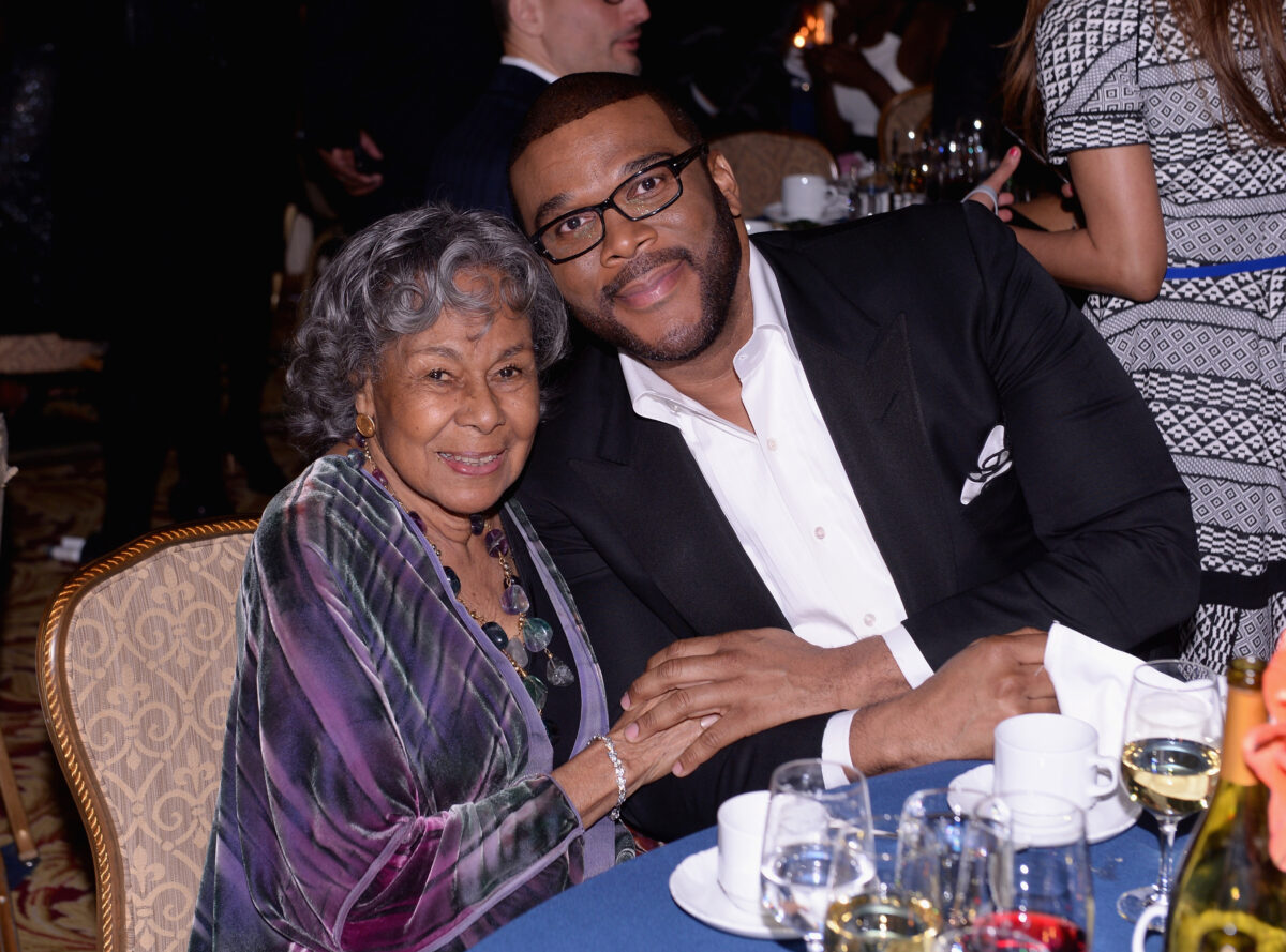 Tyler Perry doesn't seem to be gay