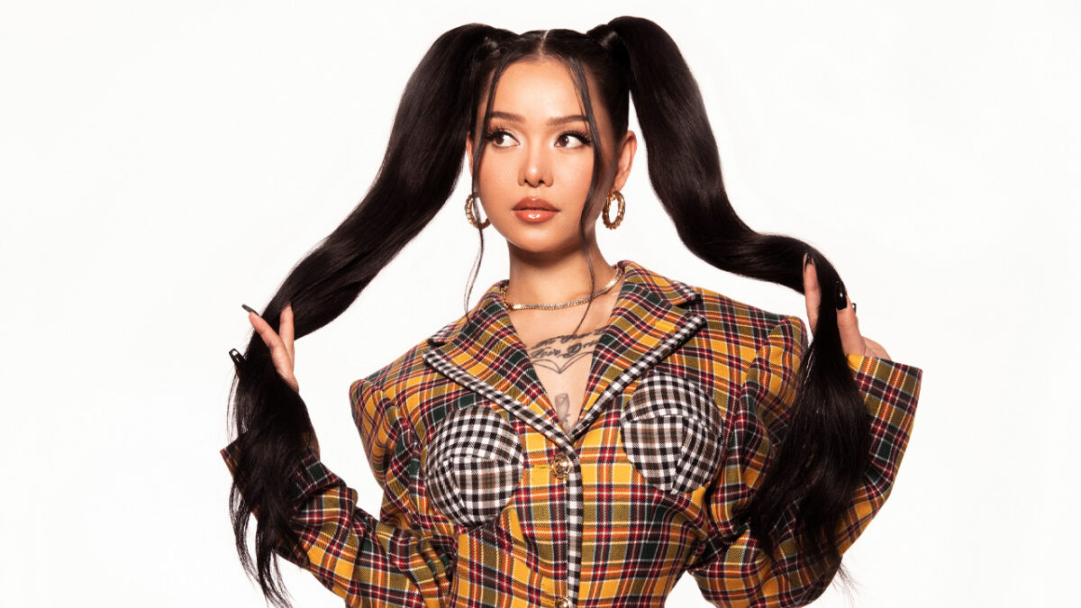 Who are the parents of TikTok star Bella Poarch? Where is Bella Poarch from? 1 bella poarch 2022 press pic