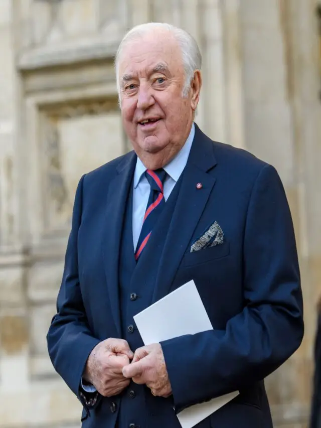 JIMMY TARBUCK – NET WORTH, SALARY, AND PERSONAL LIFE 