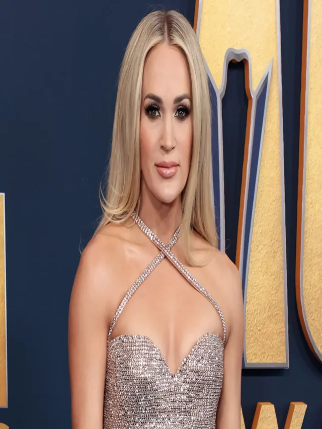 DID CARRIE UNDERWOOD HAVE A WARDROBE MALFUNCTION?