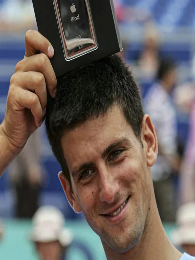FOR WHICH OPEN DID NOVAK DJOKOVIC RECEIVE AN IPOD AS A PRIZE? 
