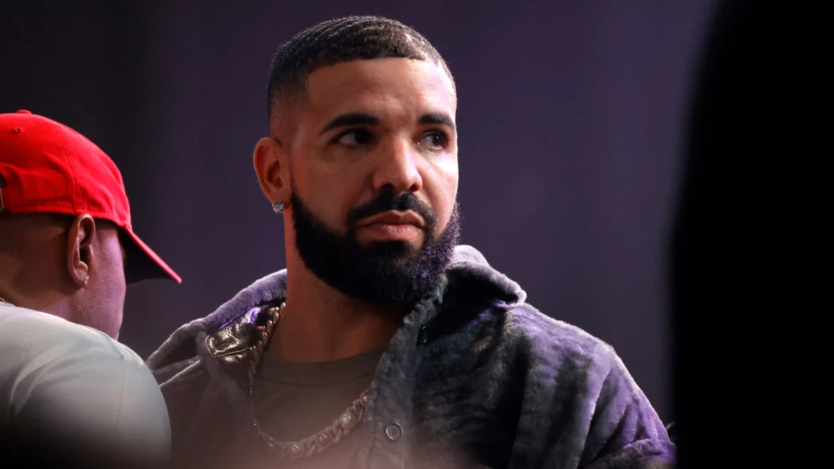 What happened between Halle Berry and Drake? What is the issue with Drake’s album cover? 2 drake 2