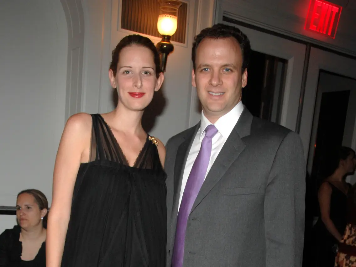 What is the net worth of the Sackler Family in 2022?