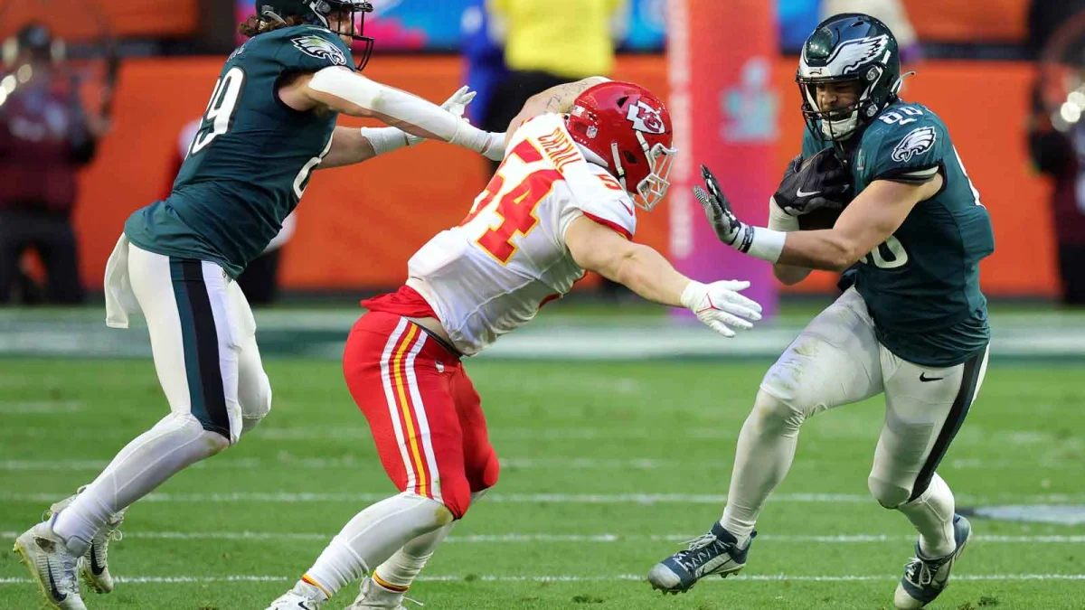 What color was the Gatorade at Super Bowl LVII? 1 Super Bowl LVII