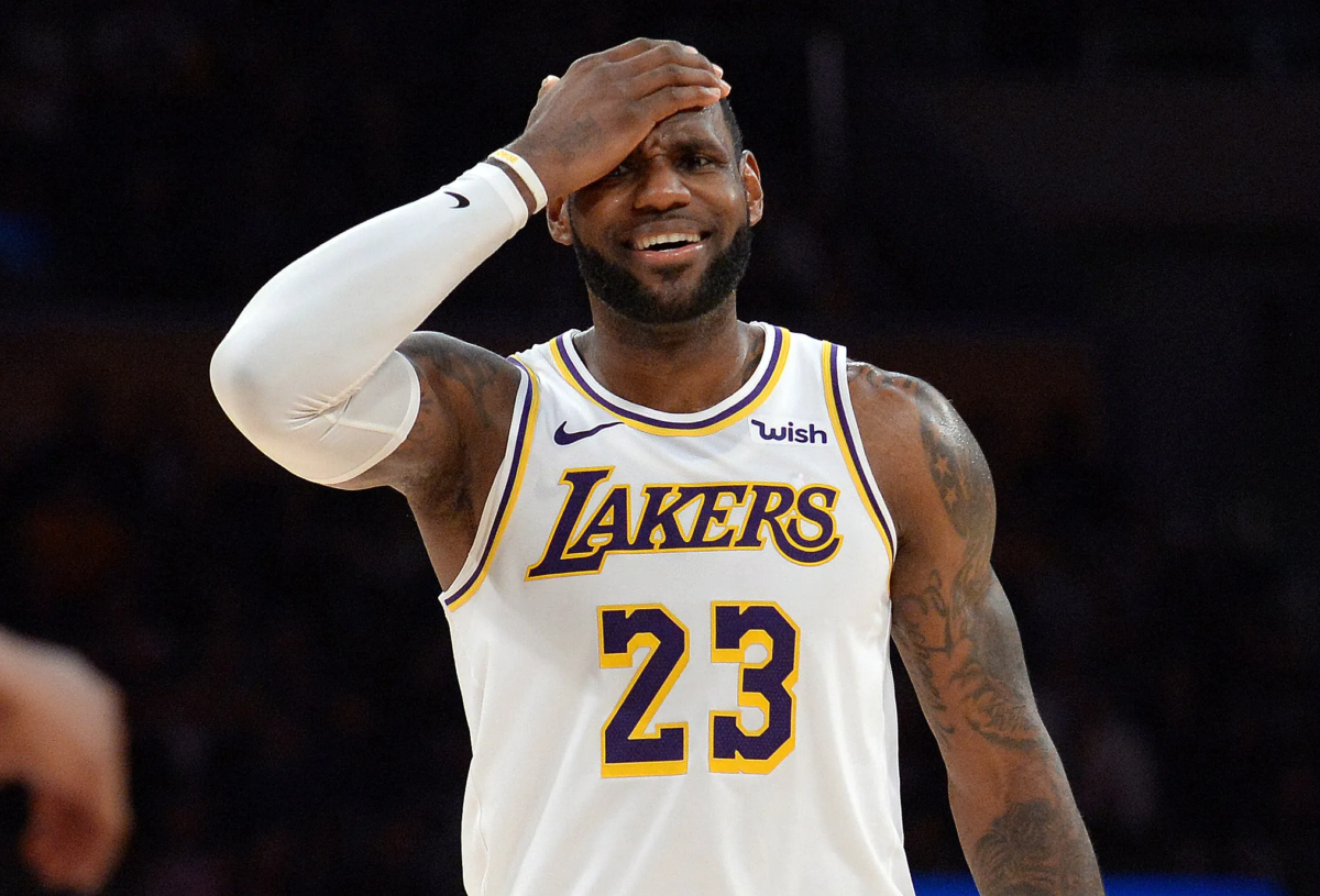 "The f*** is this man talking about" - Donald Trump leaves everyone stumped after claiming he would ask LeBron James to play on his women's basketball team 1 LeBron James
